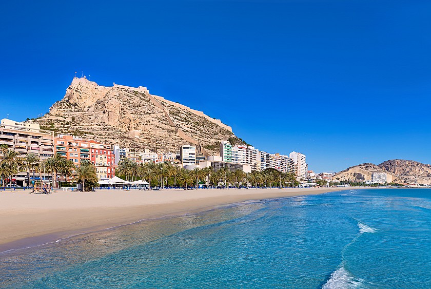 Alicante in Urbano Blanco Luxe apartments